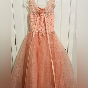 Gown peach color, size small